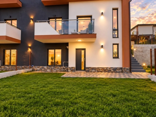 Casa 3 camere - Miroslava