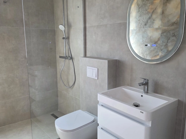 Casa 5 camere - Miroslava