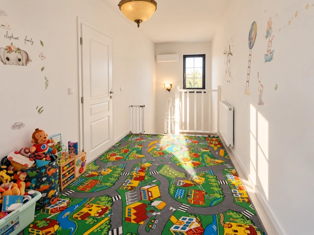 Casa 3 camere - Miroslava